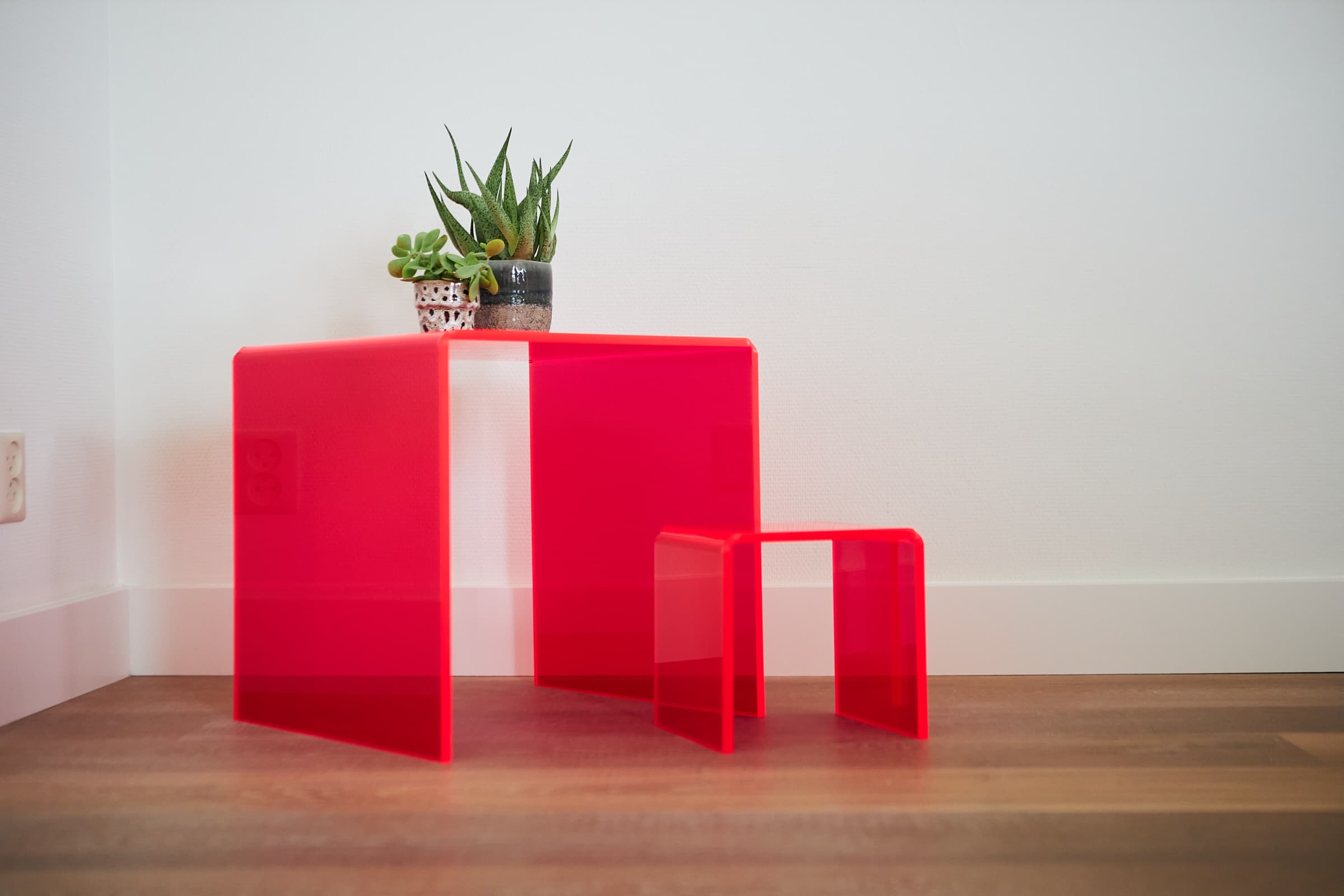 Doblar uno mismo una mesa de metacrilato
