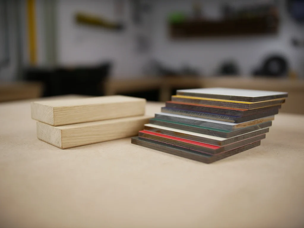 Revestimiento de madera o HPL