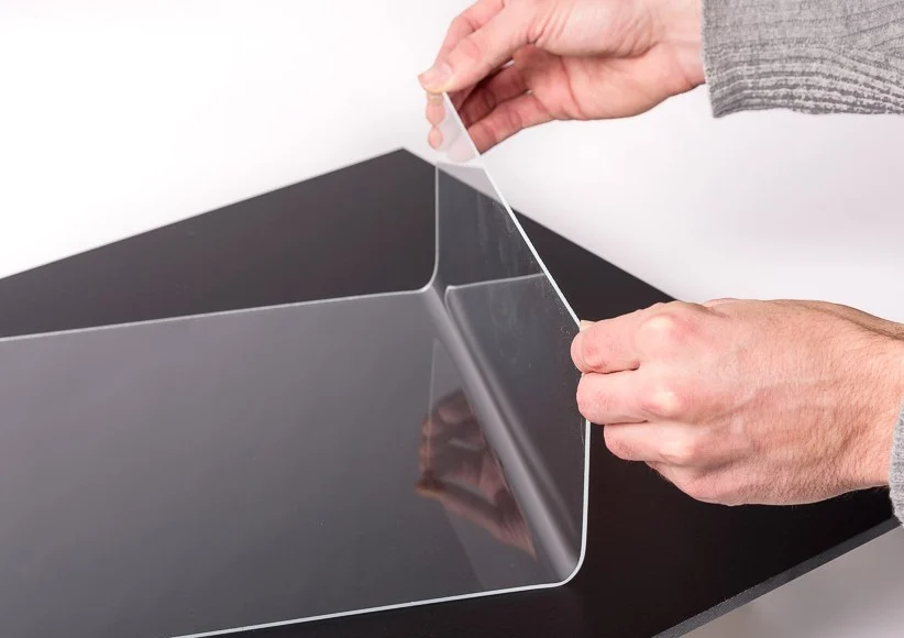 plexiglas-buigen-e1447099153732 (2)